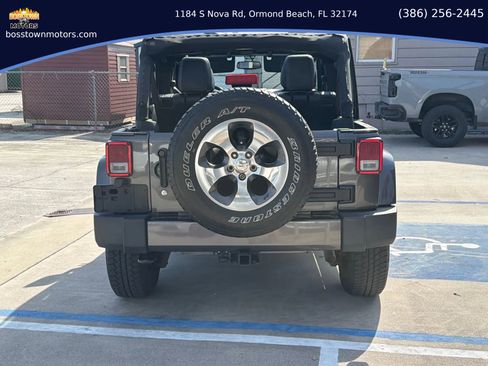 Used 2018 Jeep Wrangler Unlimited Sahara w/ Connectivity Group image 24