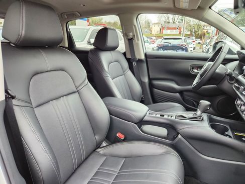 Certified 2025 Honda HR-V EX-L image 16