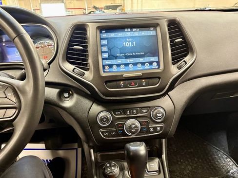 Used 2022 Jeep Cherokee Trailhawk w/ Trailer Tow Group image 4