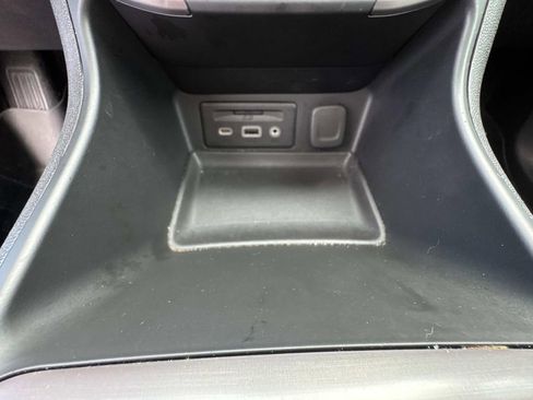 Used 2024 GMC Terrain AT4 w/ Infotainment Package II image 37