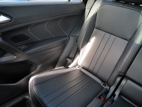 Certified 2024 Volkswagen Tiguan SE R-Line w/ MDO Package, Two-Row image 12