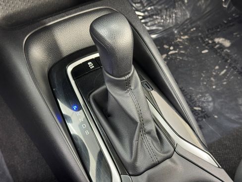 Used 2023 Toyota Corolla LE image 28