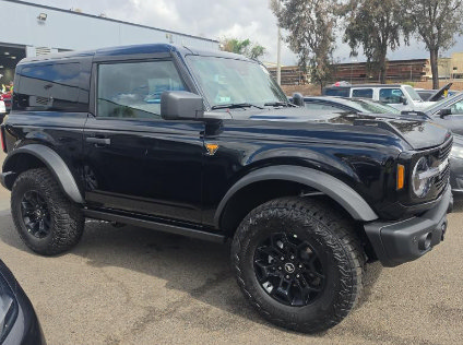 Used 2026 Ford Bronco Badlands AWD/4WD image 1