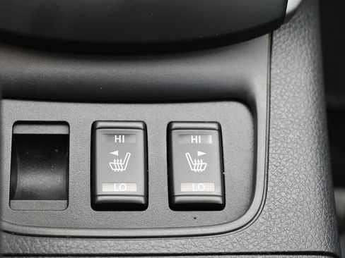 Used 2016 Nissan Sentra SR image 24