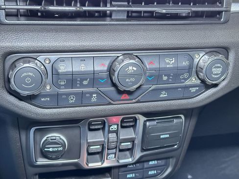 New 2026 Jeep Wrangler Sport S image 28