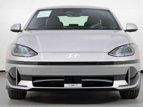 Used 2024 Hyundai Ioniq 6 SEL image 6