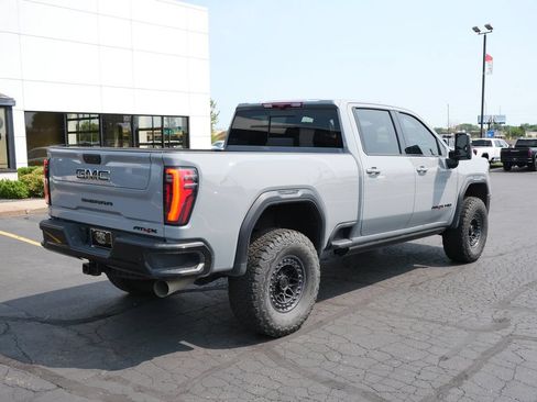 Used 2024 GMC Sierra 2500 AT4X AWD/4WD image 7