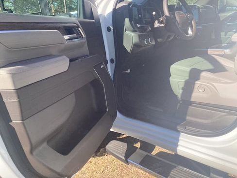 New 2026 GMC Sierra 2500 SLT w/ SLT Premium Package AWD/4WD image 14