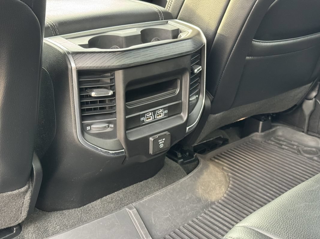 Used 2023 RAM 1500 Laramie AWD/4WD image 27