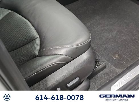 Used 2020 Buick Envision Premium AWD/4WD image 29