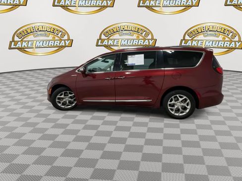 Used 2020 Chrysler Pacifica Limited FWD image 8