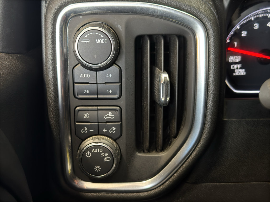 Used 2022 Chevrolet Silverado 1500 RST AWD/4WD image 27