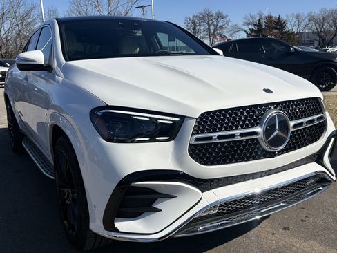 Used 2025 Mercedes-Benz GLE 450 4MATIC Coupe image 2