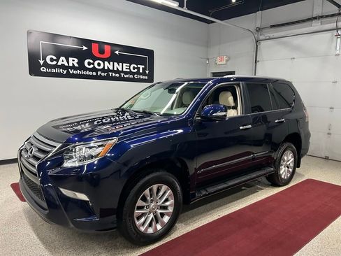 Used 2018 Lexus GX 460 Premium w/ Premium Package image 2
