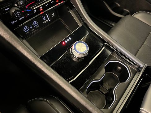 Used 2023 Jeep Grand Cherokee L Overland w/ Advanced Protech Group III image 26