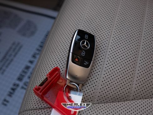 Used 2018 Mercedes-Benz S 560 4MATIC Sedan w/ Premium Package image 56