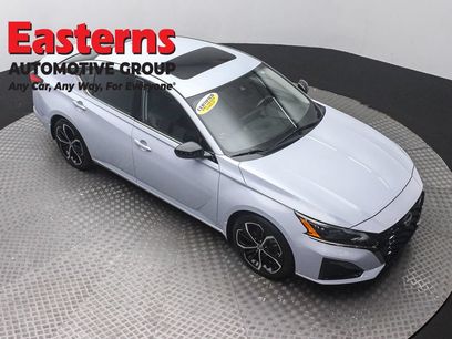 Used 2023 Nissan Altima 2.5 SR w/ SR Premium Package
