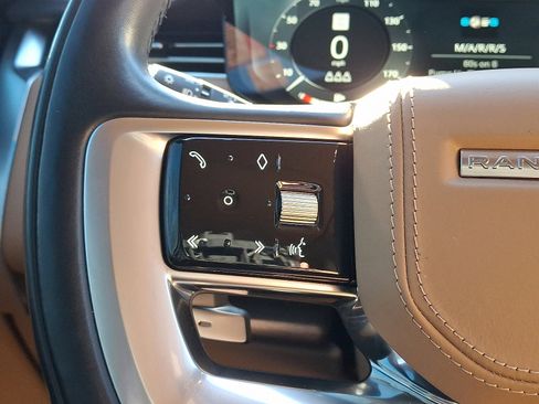 Used 2023 Land Rover Range Rover SE image 21