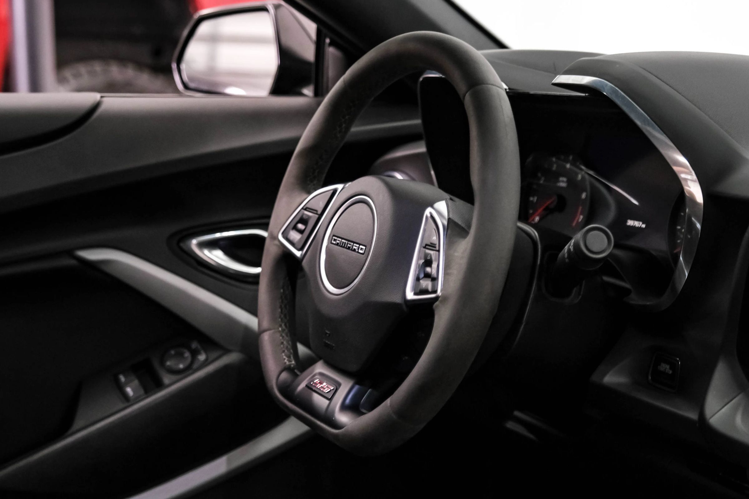 Used 2019 Chevrolet Camaro SS RWD image 13
