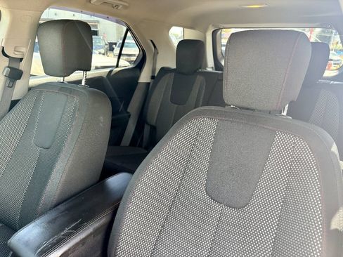 Used 2017 Chevrolet Equinox LT w/ Convenience Package FWD image 12