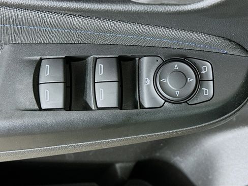Used 2025 Buick Envista Sport Touring image 15