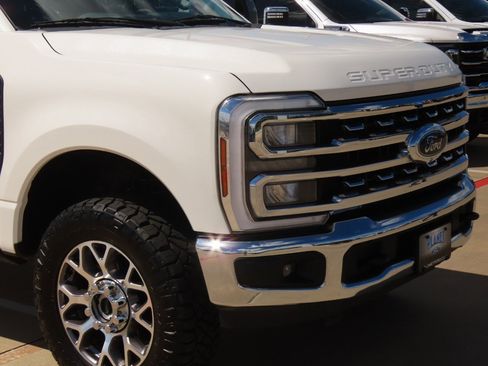 Used 2024 Ford F250 Lariat AWD/4WD image 6