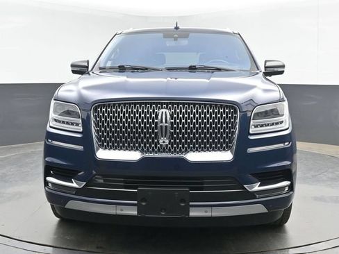 Used 2018 Lincoln Navigator Reserve w/ Technology Package AWD/4WD image 3