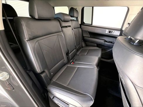 Used 2024 Hyundai Santa Fe SEL image 32