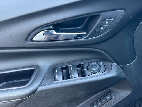Used 2021 Chevrolet Equinox Premier w/ Redline Edition FWD image 11