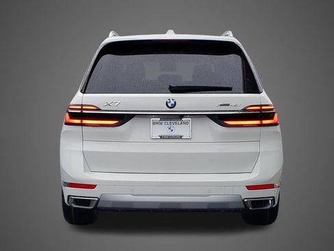 New 2026 BMW X7 xDrive40i w/ Premium Package image 7