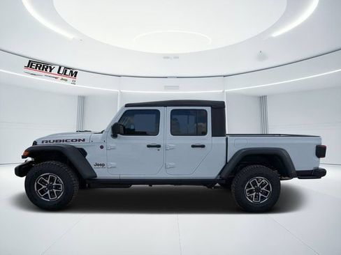 New 2026 Jeep Gladiator Rubicon w/ Safety Group AWD/4WD image 6