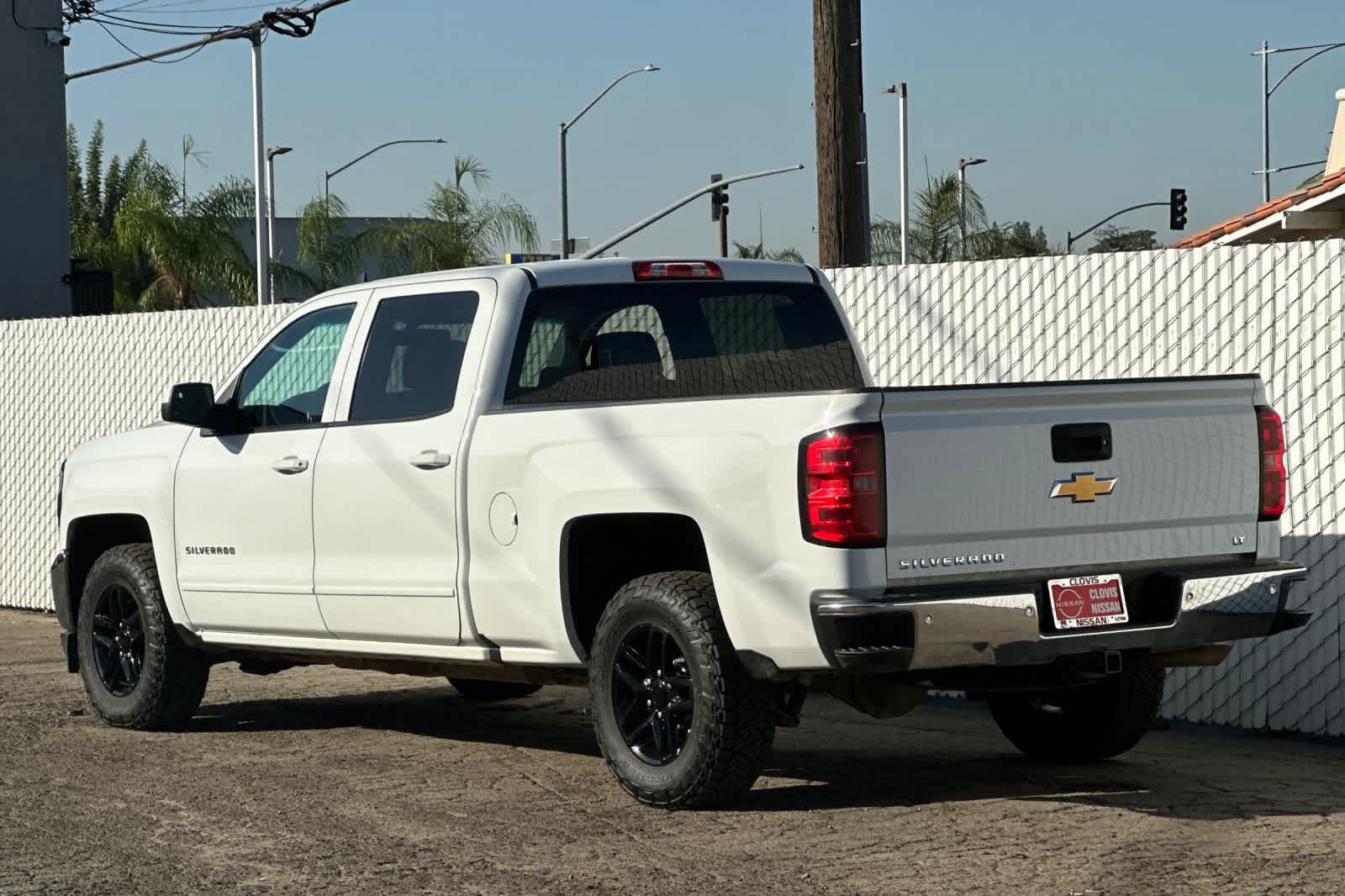 Used 2018 Chevrolet Silverado 1500 LT w/ LT Fleet Convenience Package AWD/4WD image 7