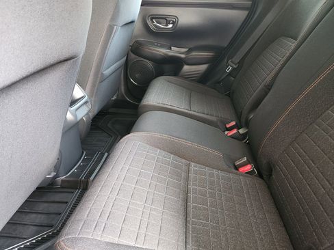 Used 2025 Honda HR-V Sport image 28