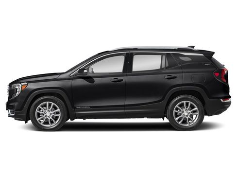 Used 2023 GMC Terrain AT4 image 3