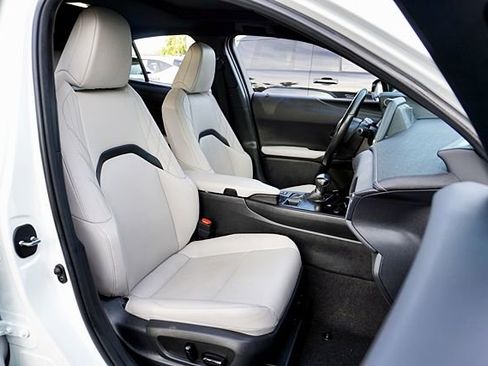 Used 2023 Lexus UX 250h FWD w/ Accessory Package (Z1) image 10