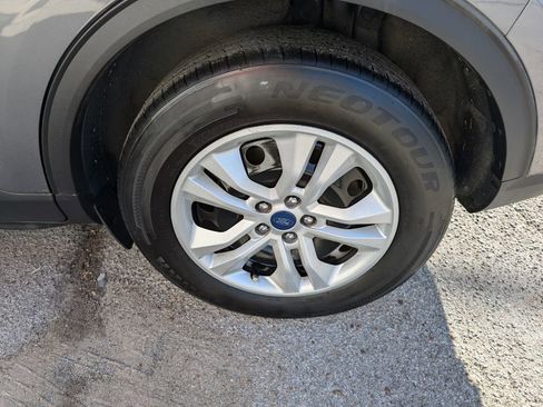 Used 2022 Ford Escape S image 26