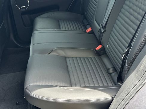 New 2025 Land Rover Discovery Sport Dynamic SE image 13