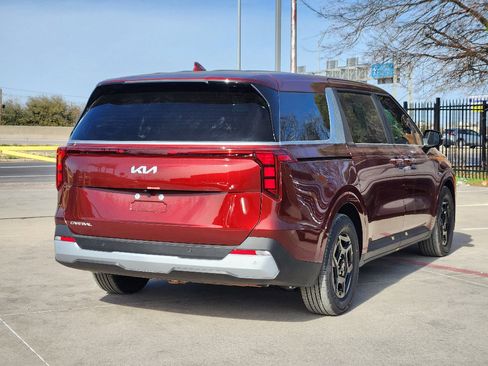 New 2026 Kia Carnival LXS image 4