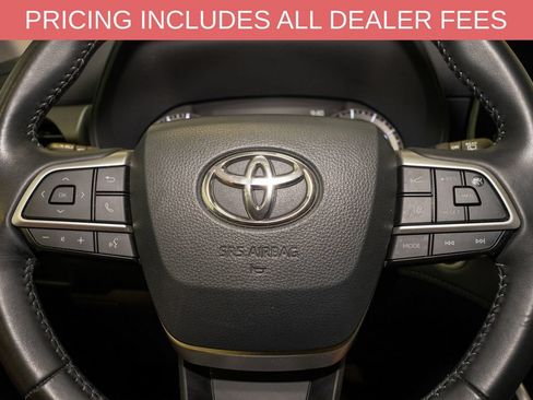 Certified 2025 Toyota Highlander LE AWD/4WD image 19