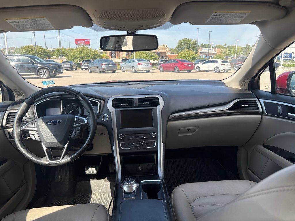 Used 2017 Ford Fusion SE w/ Fusion SE Technology Package FWD image 34