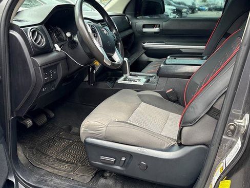 Used 2015 Toyota Tundra SR5 w/ SR5 Upgrade Package RWD image 4