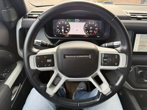 Used 2022 Land Rover Defender 110 X-Dynamic SE image 13