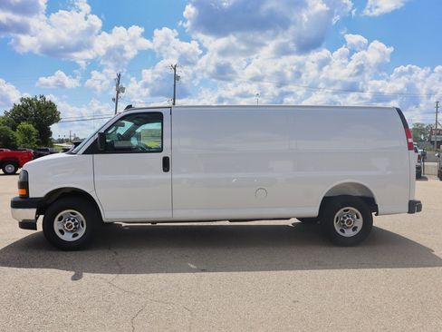 New 2025 GMC Savana 2500 Extended w/ Driver Convenience Package image 6
