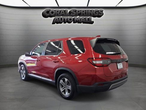 Certified 2025 Honda Pilot EX-L image 5