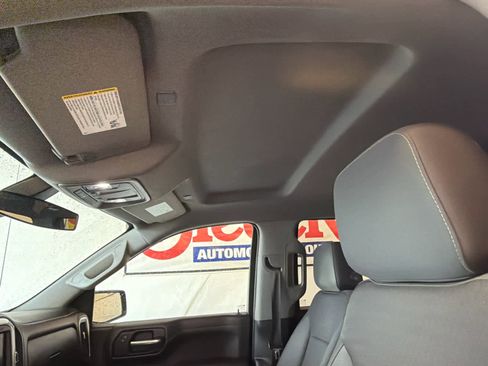 Used 2022 Chevrolet Silverado 1500 RST w/ Z71 Off-Road Package image 15