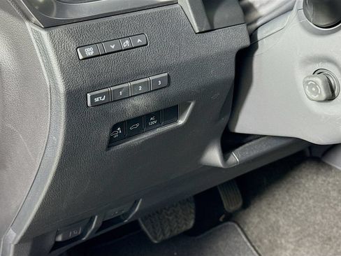 Used 2024 Lexus GX 550 w/ Accessory Package (31) AWD/4WD image 10
