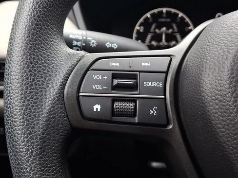 Used 2025 Honda HR-V LX image 20