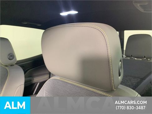 Used 2023 Chevrolet Colorado ZR2 image 17