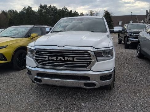 Used 2023 RAM 1500 Laramie AWD/4WD image 2