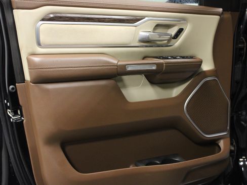 Used 2020 RAM 1500 Laramie image 11